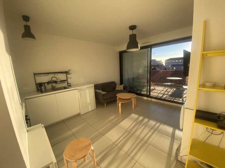 Photo 6 sur 10 — Appartement T2 meublé à Endoume 13007