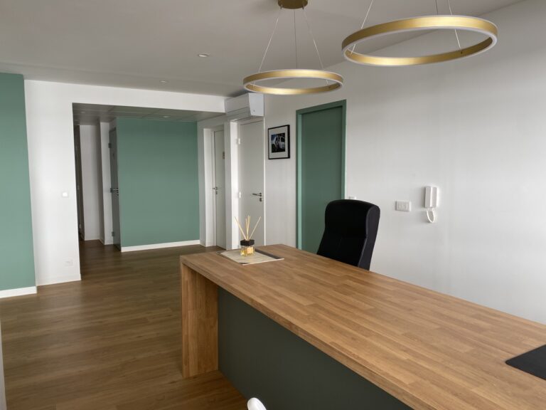 Photo 3 sur 7 — Bureau à louer au sein d&rsquo;un cabinet Médical rue Jean Mermoz 13008