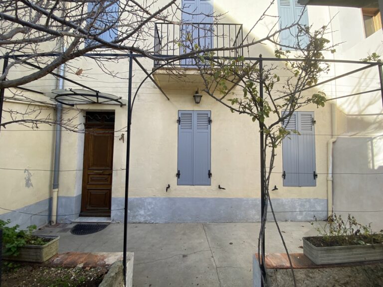 Photo 4 sur 8 — Maison T3 avec jardin au pied de Notre Dame de la Garde 13006