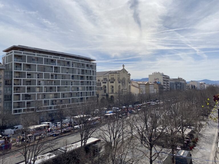 Photo 6 sur 7 — Appartement T3 meublé avenue du Prado 13006