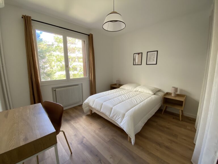 Photo 5 sur 7 — Appartement T4 meublé boulevard Edouard Herriot 13008