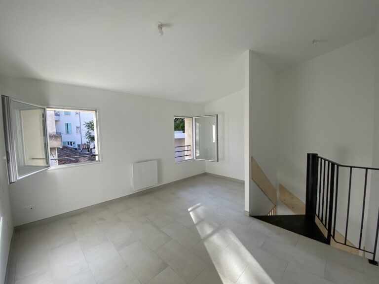 Photo 5 sur 5 — Maison de ville 2 pièces de 44 m2, avec une belle terrasse située entre Vauban et Perier, 13008