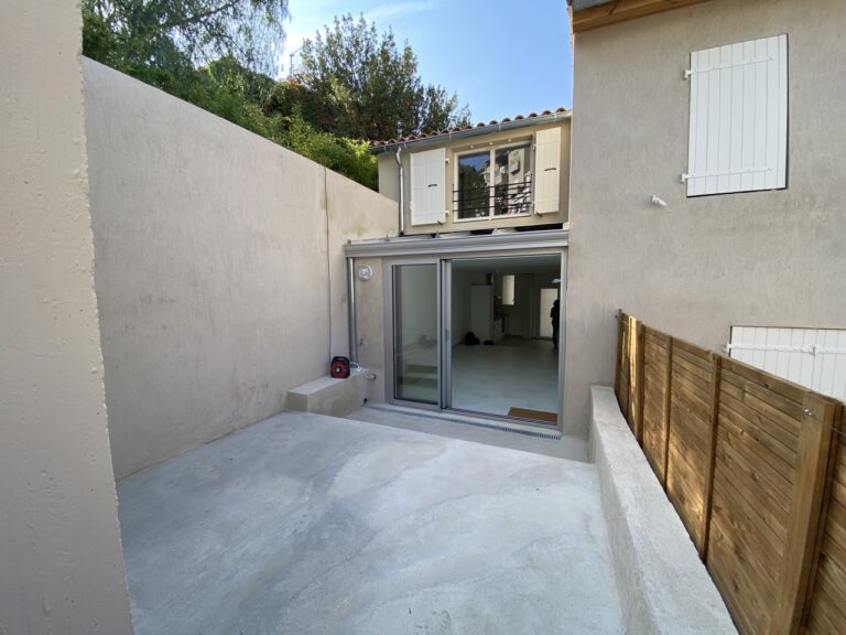 Photo 3 sur 5 — Charmante Maison de ville 3 pièces de 57 m2 avec une grande terrasse, située entre Vauban et Perier, 13008
