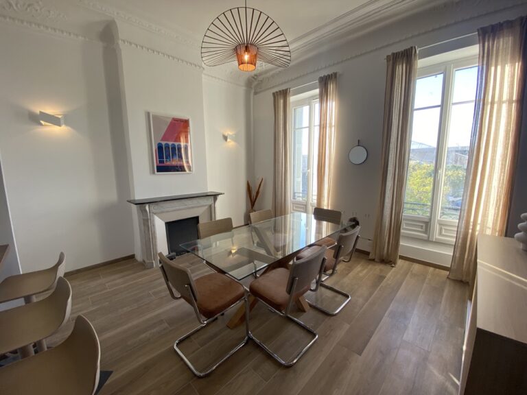 Photo 7 sur 7 — Appartement de type 4, meublé, entièrement rénové, quai de la joliette, 13002