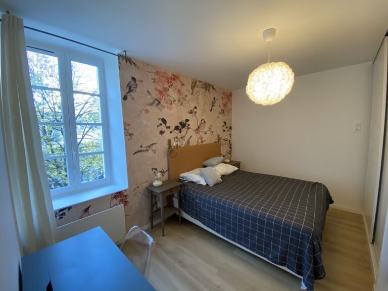 Photo 6 sur 7 — Ravissant appartement 3 pièces, refait à neuf, meublé, en plein coeur du quartier du Panier, 13002