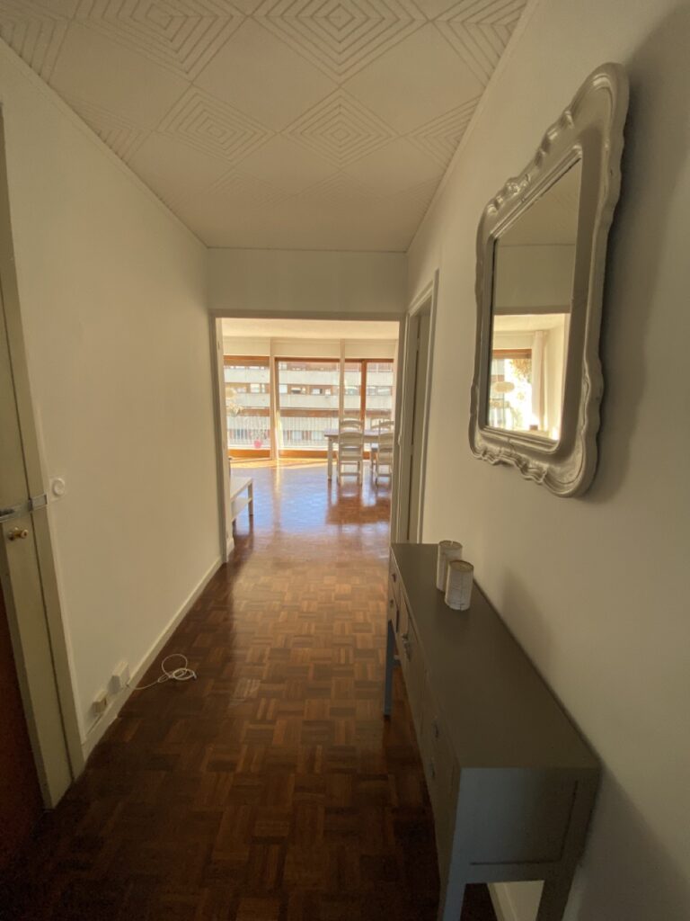 Photo 5 sur 7 — Bel appartement de 3 pièces meublé avec une agréable terrasse au sein d&rsquo;une résidence avec gardien, espaces verts, Castellane Cantini, 13006