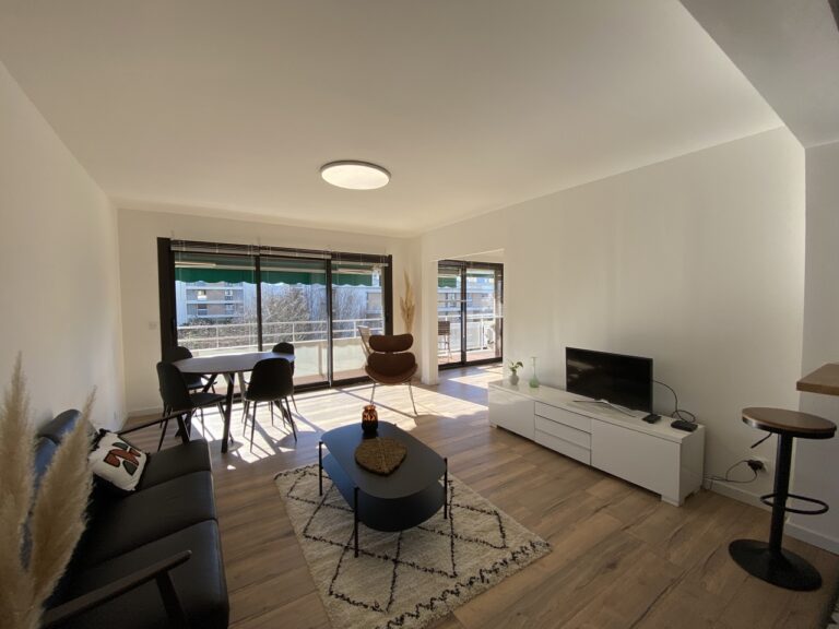 Photo 2 sur 8 — T3 meublé refait à neuf avec terrasse et garage dans une résidence sécurisée, le Cabot/Redon, 13009