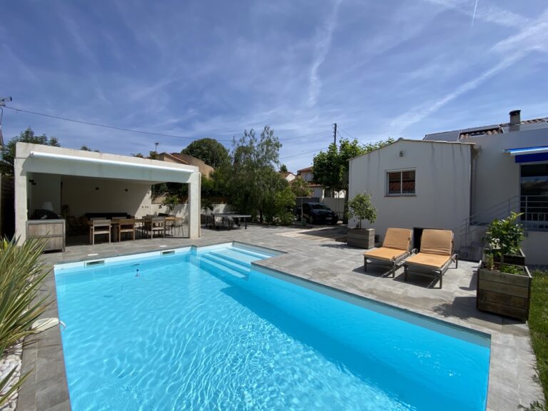 Photo 2 sur 7 — Superbe villa meublée avec piscine et jardin à St Barnabé, 13012 Marseille