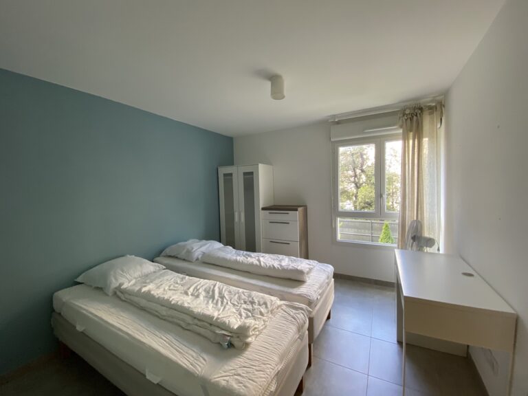 Photo 6 sur 8 — Beau T3 meublé avec une agréable terrasse, parking, climatisé, au calme dans une propriété récente et sécurisée, 13009 Marseille