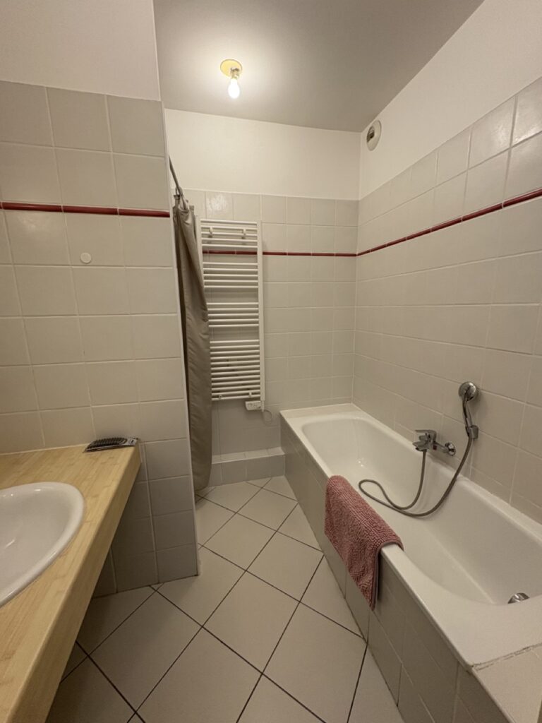 Photo 8 sur 9 — Bel appartement 4 pièces au calme, meublé et spacieux à la Joliette, 13002 Marseille
