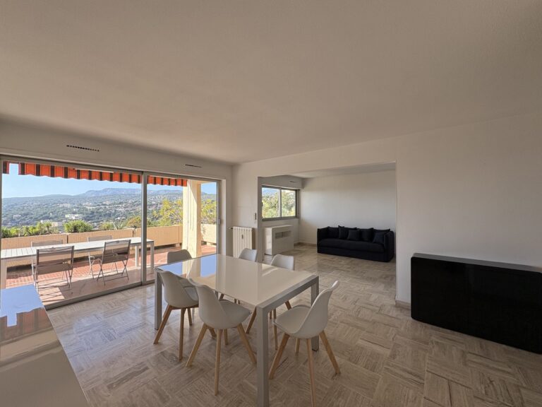 Photo 5 sur 10 — Très bel appartement meublé avec vue mer, 3 pièces, climatisé, 2 grandes terrasses, au sein d&rsquo;une résidence sécurisée et fermée à Cassis, 13260