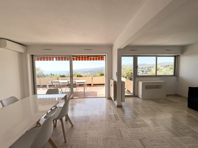 Photo 2 sur 10 — Très bel appartement meublé avec vue mer, 3 pièces, climatisé, 2 grandes terrasses, au sein d&rsquo;une résidence sécurisée et fermée à Cassis, 13260